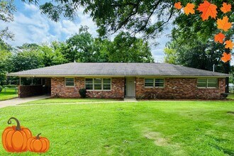 Building Photo - 2649 Burkelaun Dr