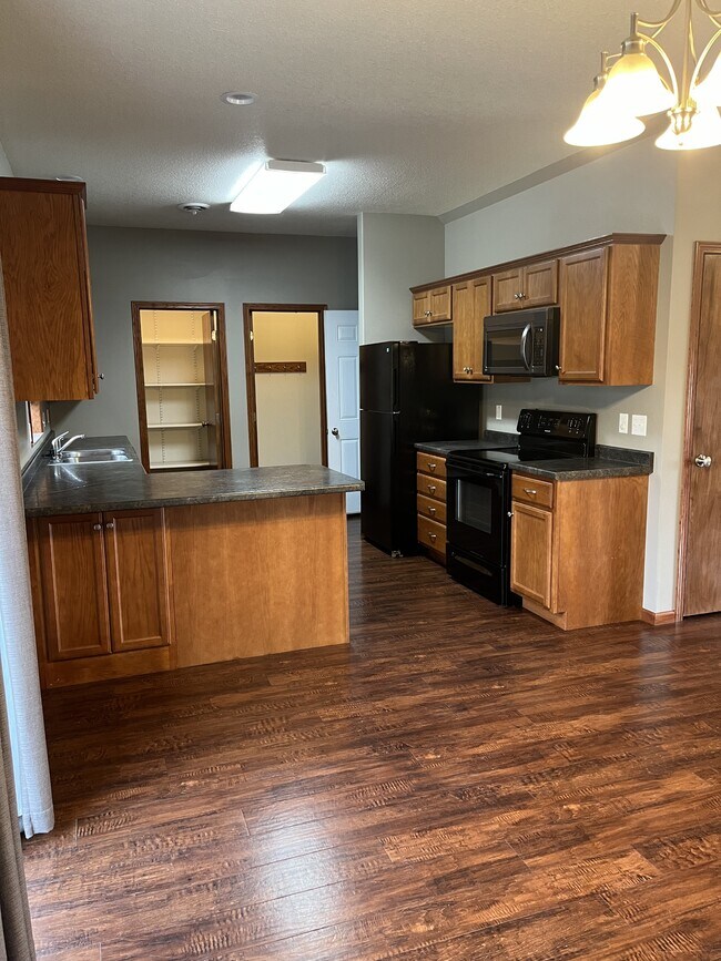 Foto del edificio - 1501 N Grove Pl