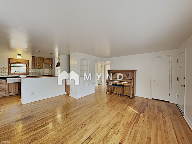 Building Photo - 2 br, 1 bath House - 8627 32nd Ave SW