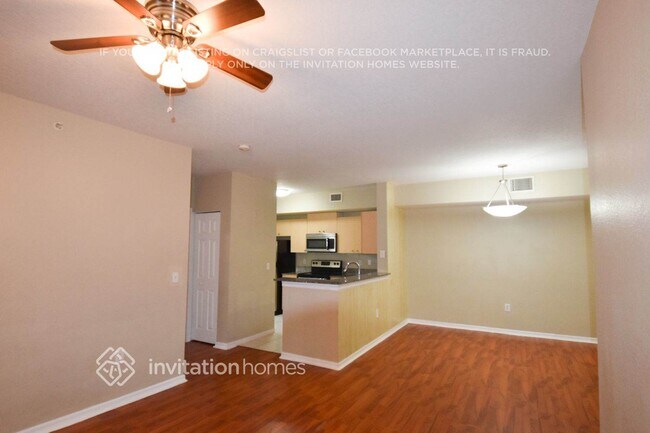 Building Photo - 2548 Centergate Dr