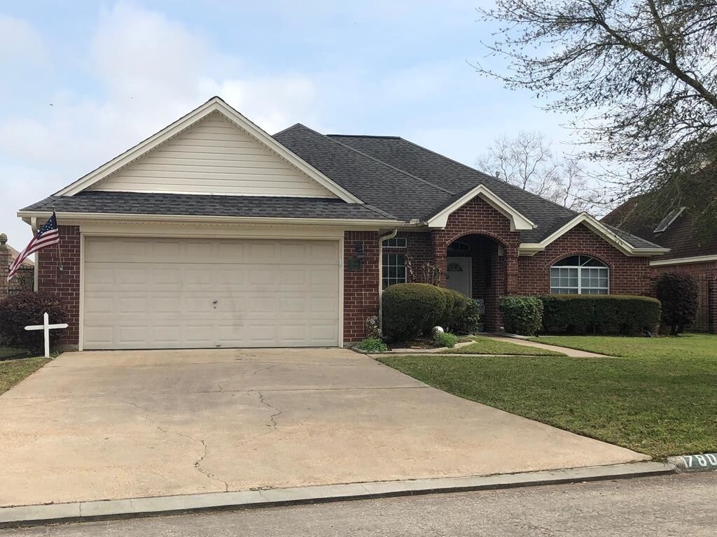 Foto principal - 7800 Golfhill Dr