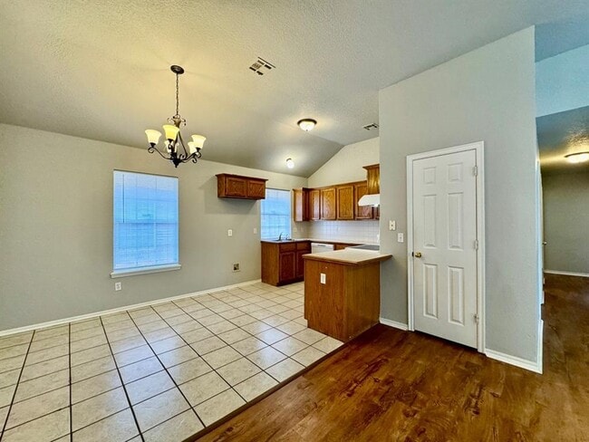 Foto del edificio - 633 NW 121st St