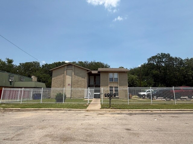 Building Photo - 2906 Sweeney Ln