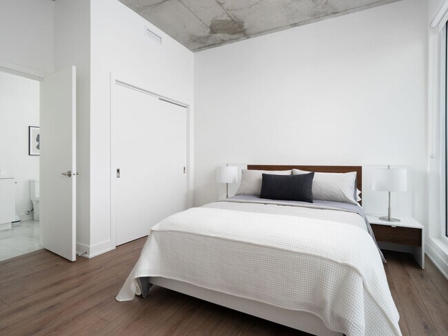 Photo du bâtiment - Zenith Condo Rentals Quartier Latin