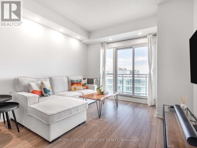 Photo du bâtiment - 165 Legion Rd N