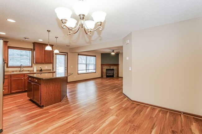 Building Photo - 15640 60th Ave N