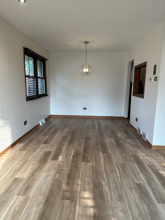 Foto del edificio - 23014 East Dr