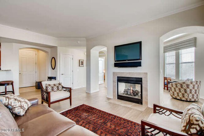 Foto del edificio - 7601 E Indian Bend Rd