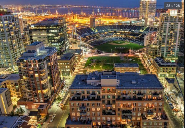 Foto del edificio - PARKLOFT!! Walk to Petco Park & all that E...