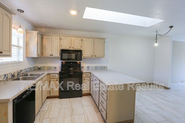 Foto del edificio - 3704 W Cedar St
