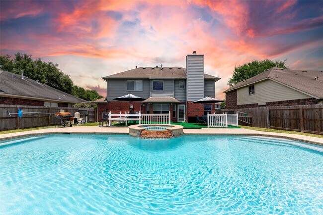 Building Photo - 4026 Almond Lake Dr