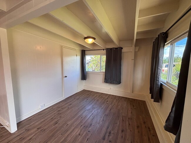 Bedroom w/o furniture - 2842 Old Haleakala Hwy