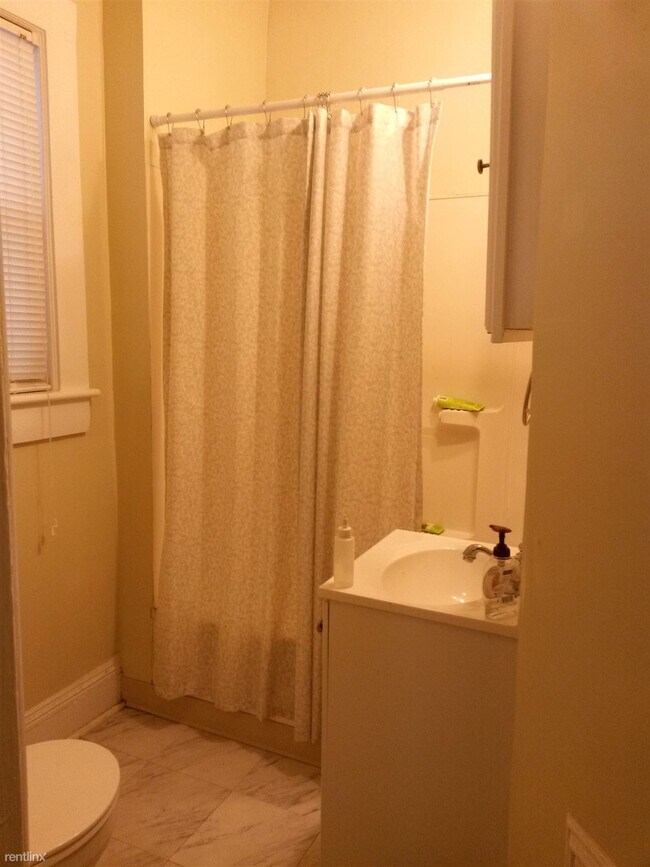 Building Photo - 1 br, 1 bath Condo - 500 Riverside Ave Unit 1