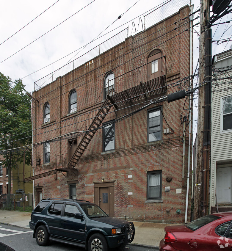 Foto del edificio - 67 Monroe Ave