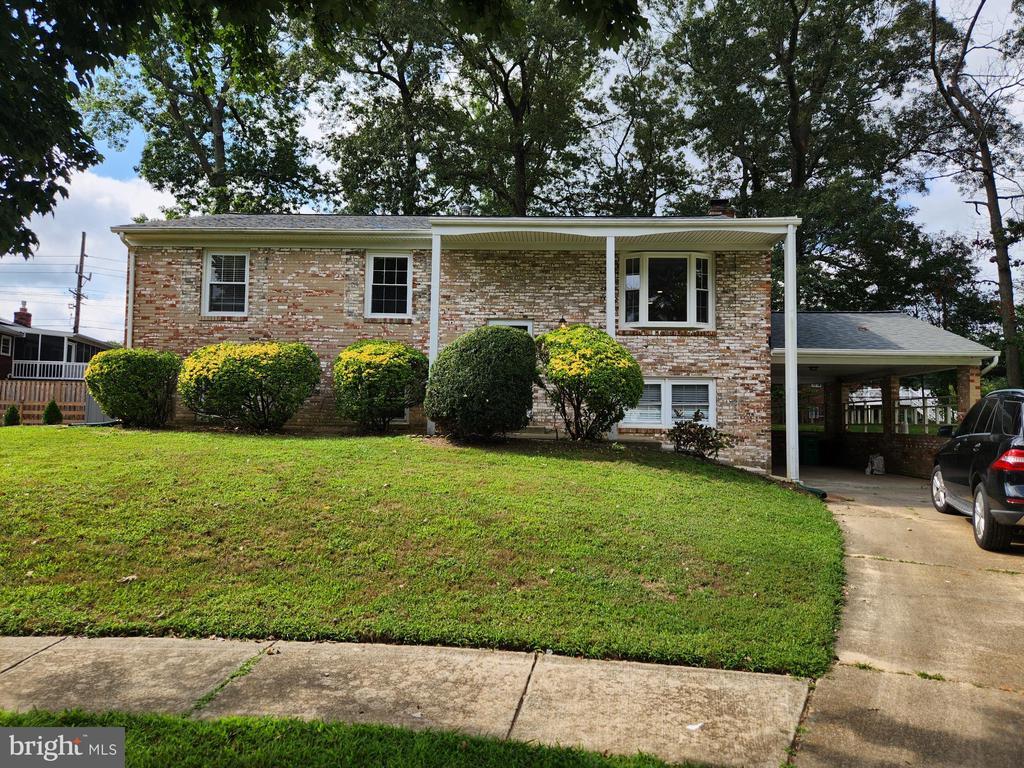 Foto principal - 2703 Bey Ct