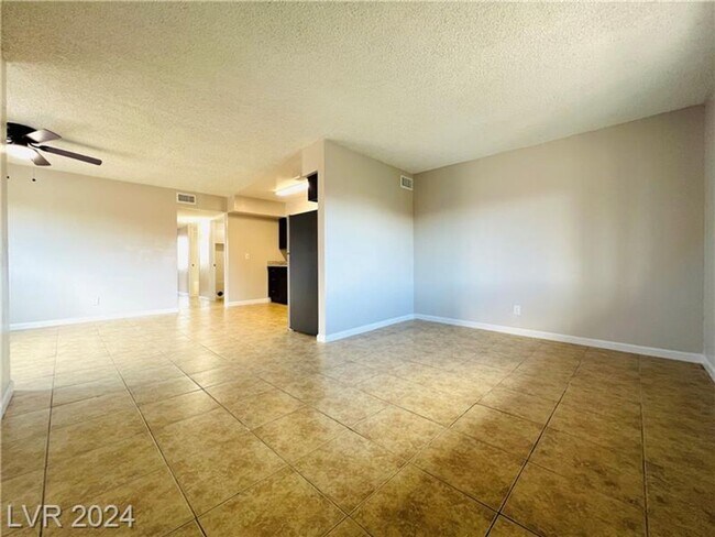 Foto del edificio - For Rent