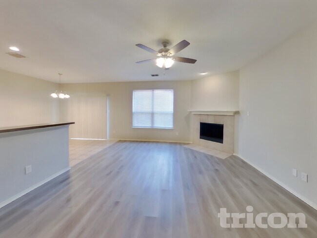 Building Photo - 2809 Thistlewood Dr