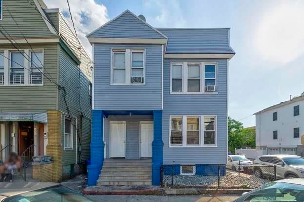 Primary Photo - 211 Linden Ave
