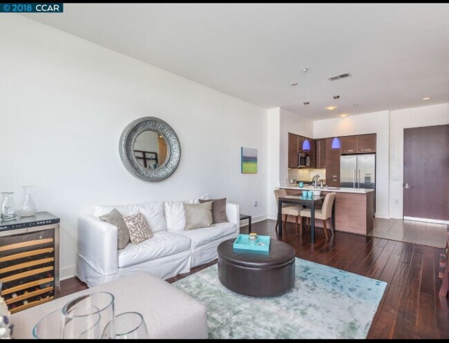 Building Photo - 555 Ygnacio Valley Rd