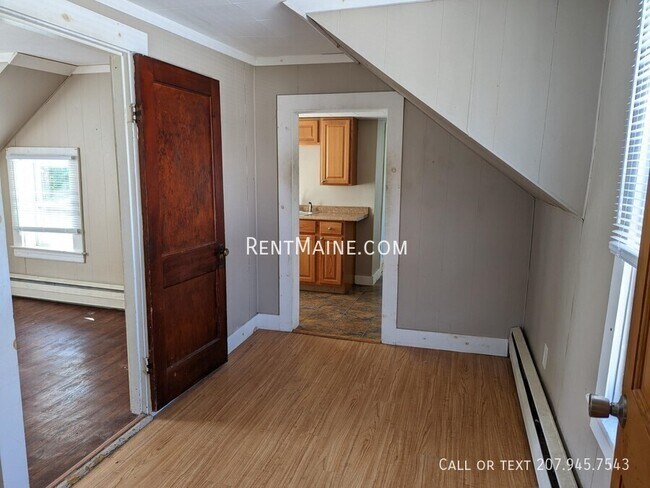 Foto del edificio - 40 Gilman Falls Ave