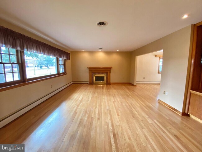 Foto del edificio - 515 Lakeview Ave