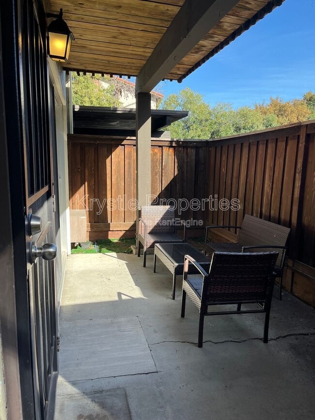 Photo - 1060 Oak Grove Rd Apartment