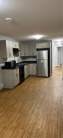 Building Photo - 5663 Vedette Rd