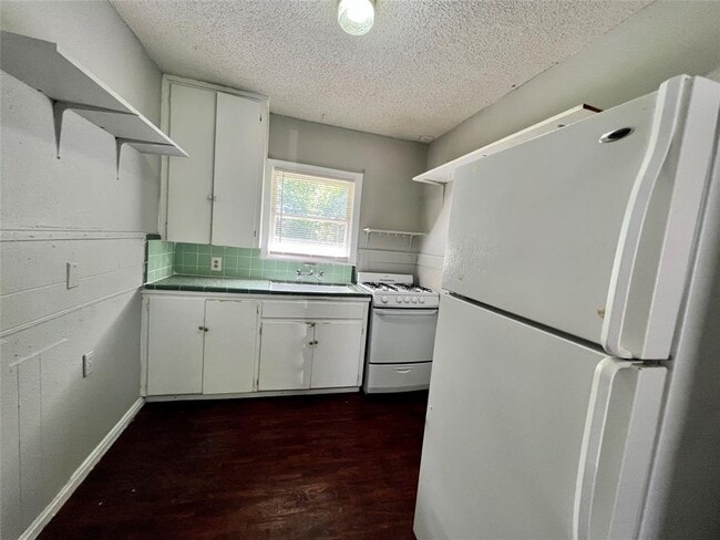 Foto del edificio - 5409 Link Ave