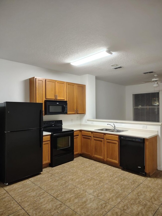 Building Photo - 5443 Paradise Cay Cir