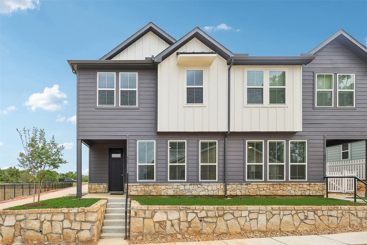 Foto principal - 615 Canvas Ave