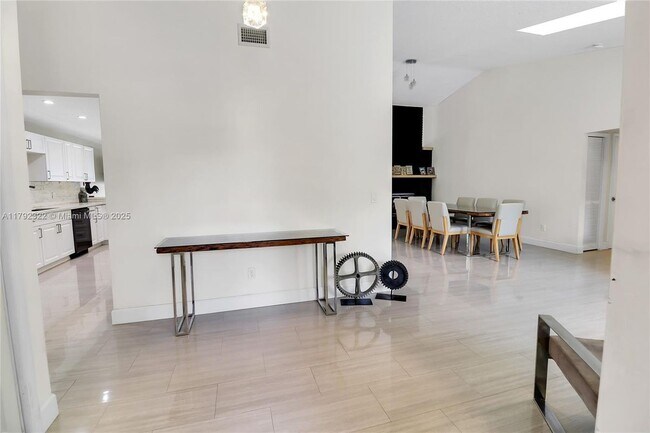 Foto del edificio - 9620 NW 26th Ct
