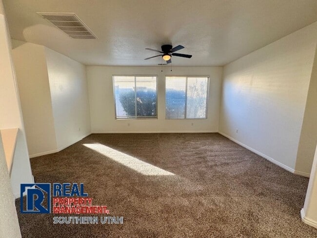 Building Photo - Coral Canyon Home