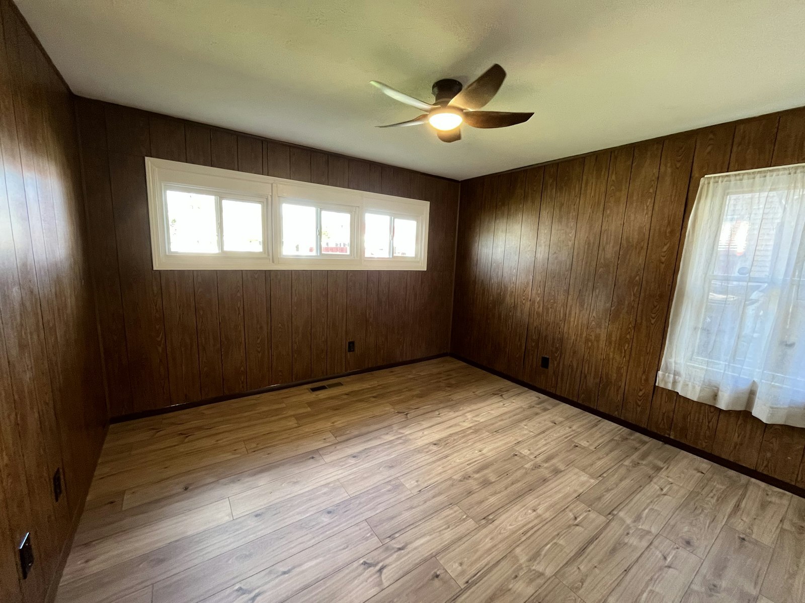 12201 Summerland Ave Cleveland, OH 44111 – photo 5