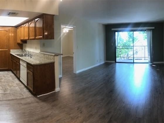 Building Photo - 265 W Tujunga Ave