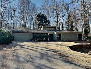 Building Photo - 4569 S Landing Dr