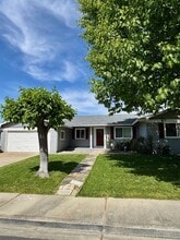 Building Photo - 730 San Andreas Ct
