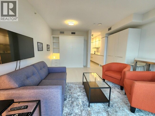 Photo du bâtiment - 180 E 2nd Ave