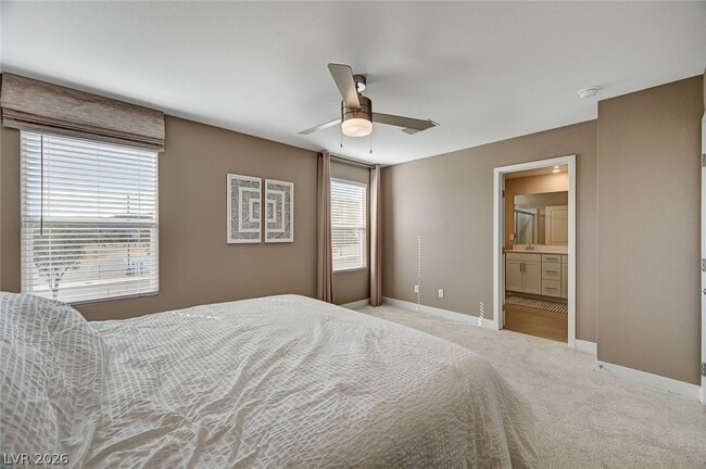 Building Photo - 10029 Luna River Ave