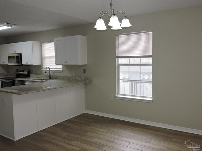 Foto del edificio - 2322 Shoal Creek Dr