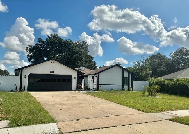 Building Photo - 1052 Manchester Cir