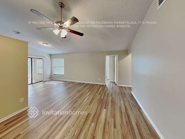 Foto del edificio - 2206 Fairmont Cir