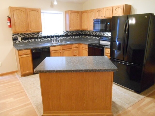 Primary Photo - 2661 Spring Grove Ave