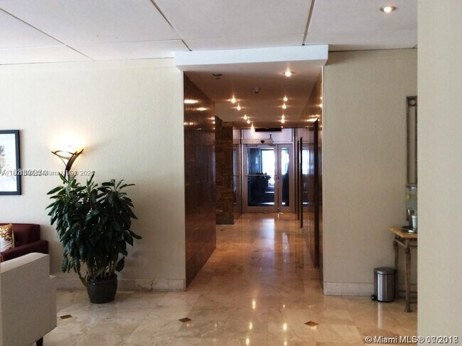 Foto del edificio - 150 SE 25th Rd