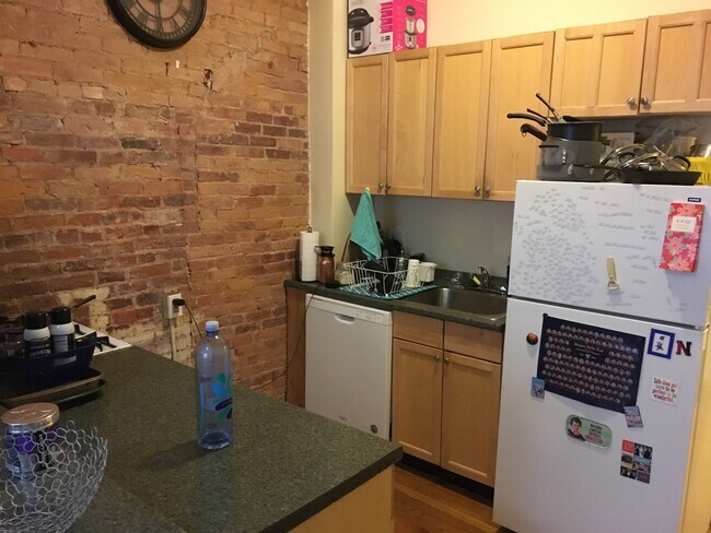 Building Photo - 4 Symphony Rd