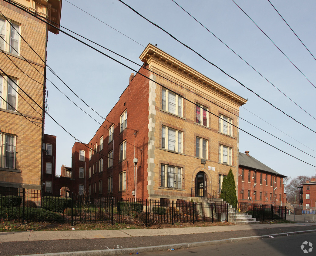 Pavilion Apartments Apartments in Hartford, CT