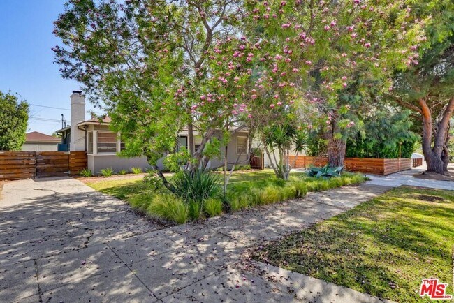 Foto del edificio - 3014 Sagamore Way