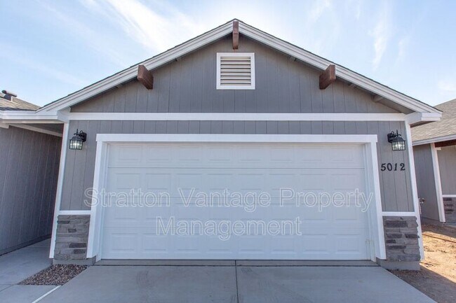 Building Photo - 5012 S 23rd Dr