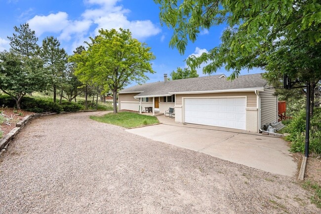 Building Photo - 12773 N Tenderfoot Trail