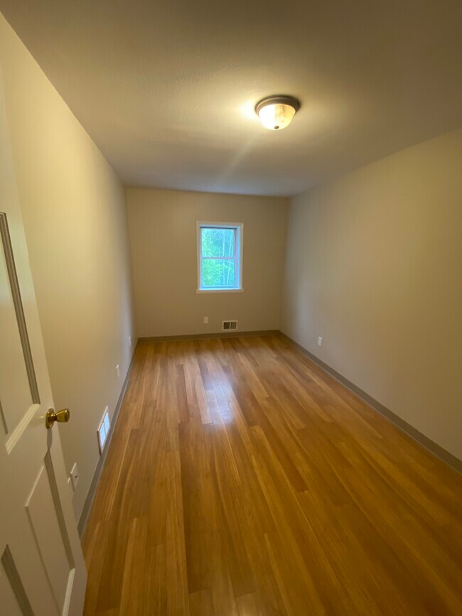 Bedroom - 12 Water St
