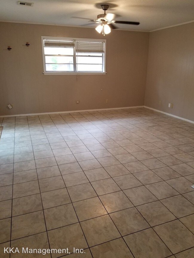 Building Photo - 3 br, 2 bath House - 1924 SW Santa Fe Pl